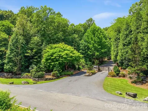 8542 Indian Trace Nebo NC 28761