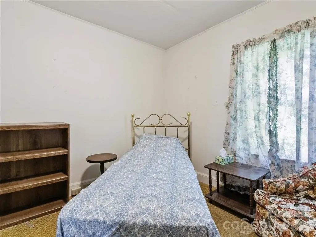 659 Newdale Church Road Burnsville NC 28714