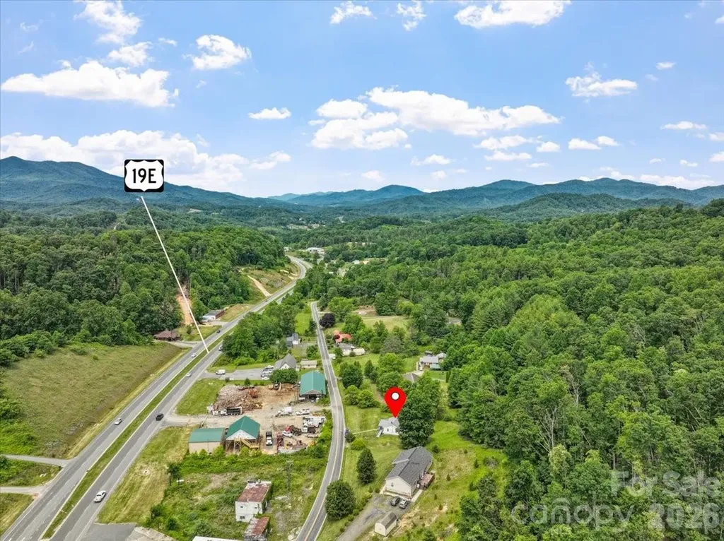 659 Newdale Church Road Burnsville NC 28714