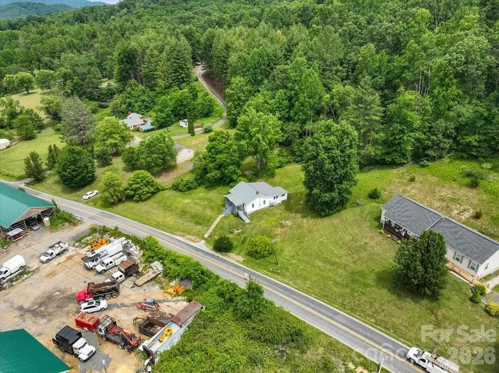 659 Newdale Church Road Burnsville NC 28714