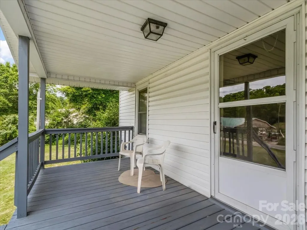 659 Newdale Church Road Burnsville NC 28714