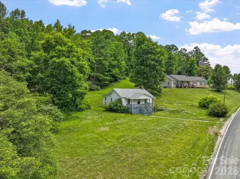 659 Newdale Church Road Burnsville NC 28714