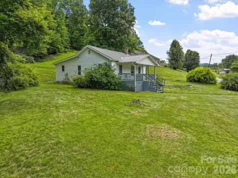 659 Newdale Church Road Burnsville NC 28714