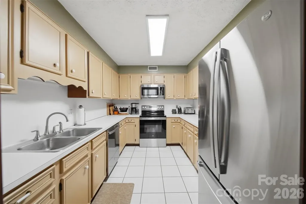 1330 5th Street NE Hickory NC 28601