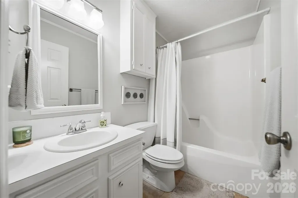 1330 5th Street NE Hickory NC 28601