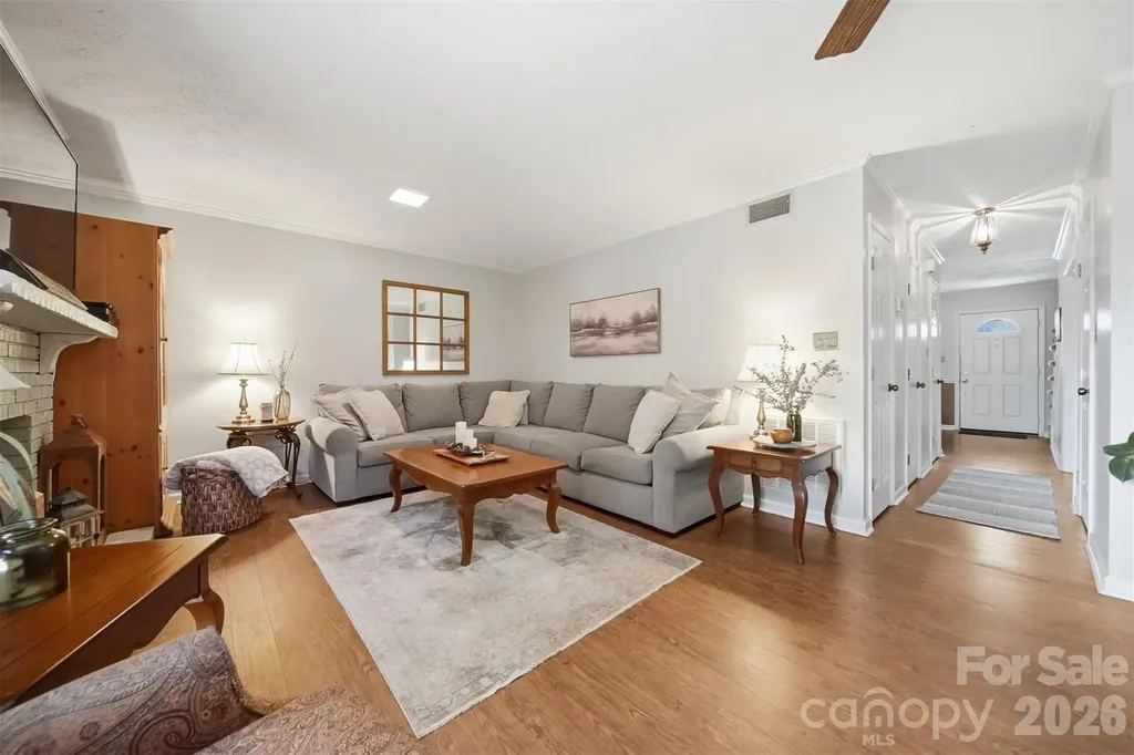 1330 5th Street NE Hickory NC 28601