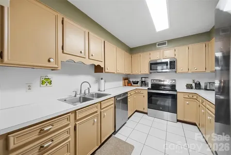1330 5th Street NE Hickory NC 28601