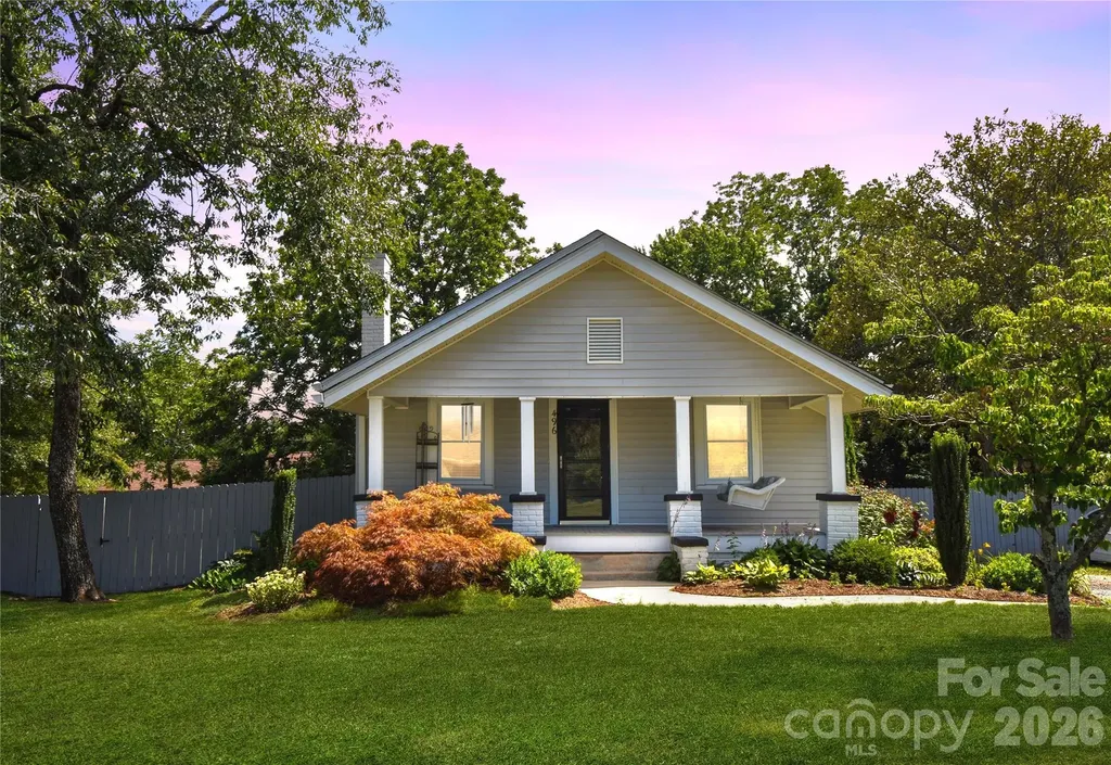496 14th Avenue NE Hickory NC 28601