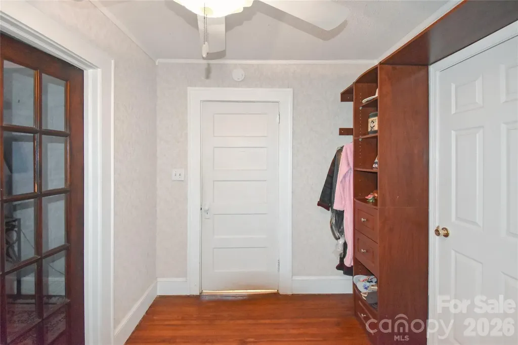 496 14th Avenue NE Hickory NC 28601