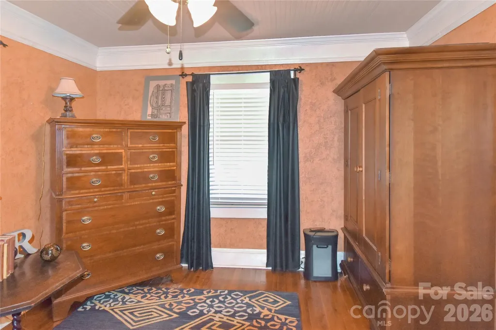 496 14th Avenue NE Hickory NC 28601
