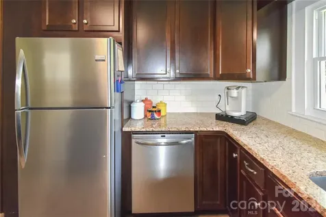 496 14th Avenue NE Hickory NC 28601