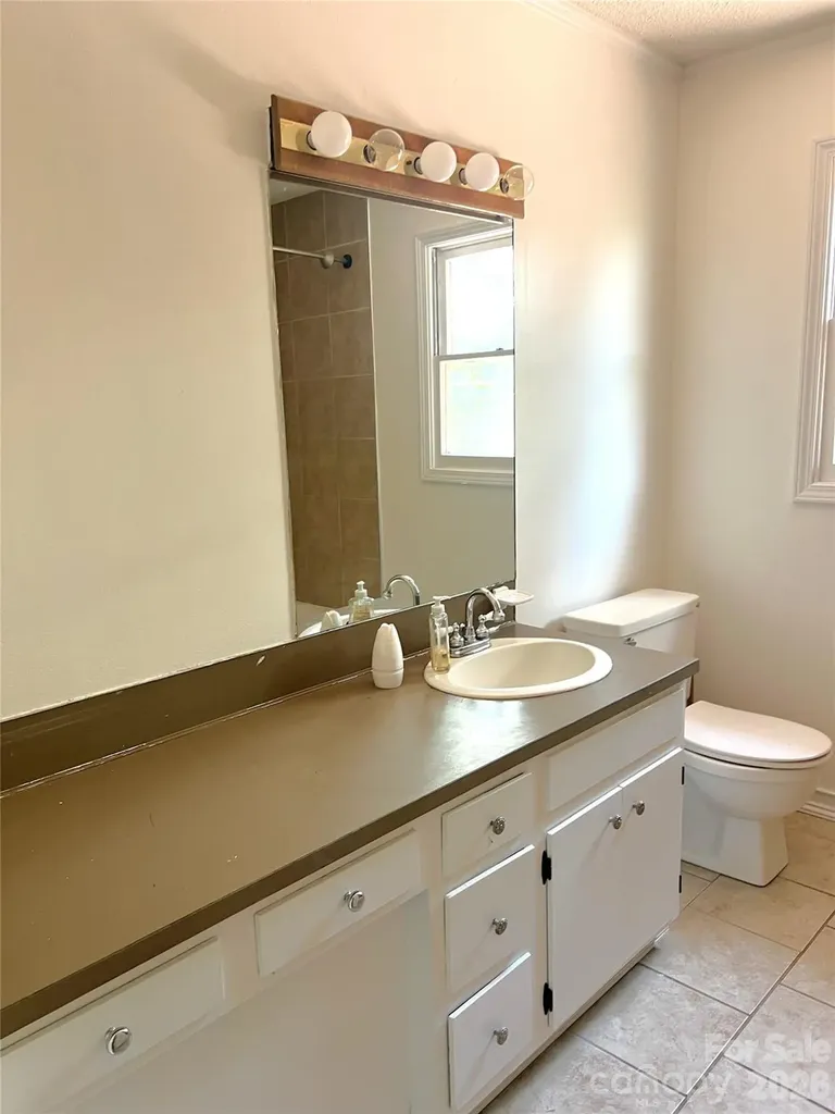 305 Forest Hill Street Morganton NC 28655