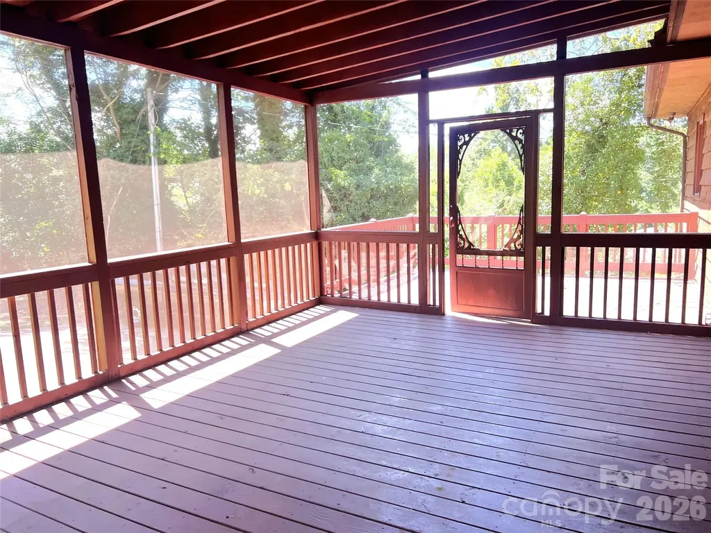 305 Forest Hill Street Morganton NC 28655
