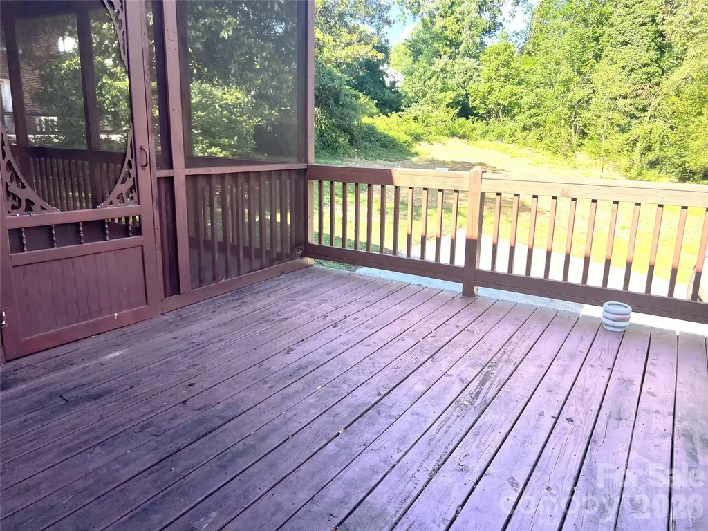 305 Forest Hill Street Morganton NC 28655