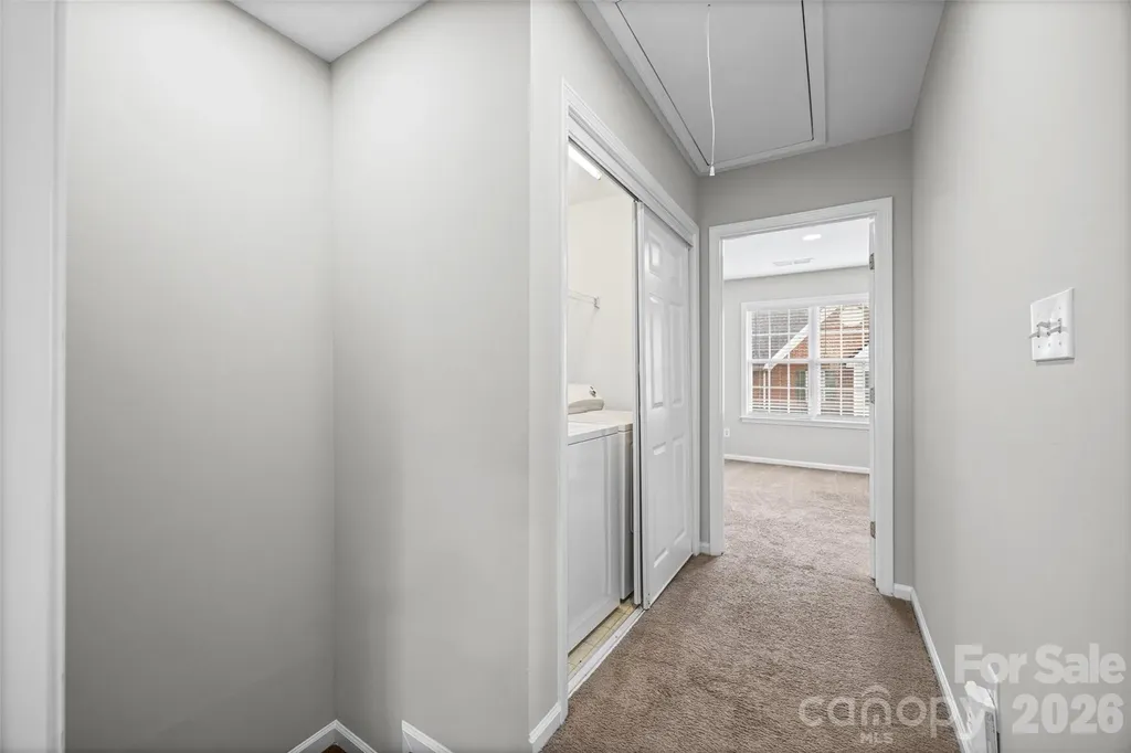 2113 Lennoxshire Square Court Charlotte NC 28210