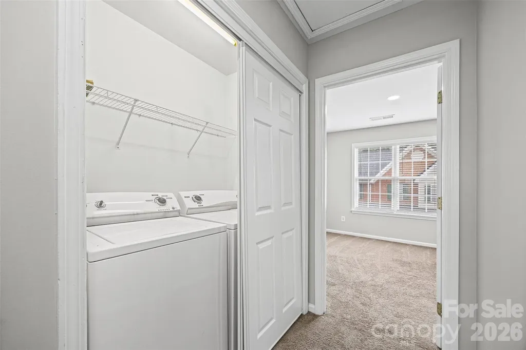 2113 Lennoxshire Square Court Charlotte NC 28210