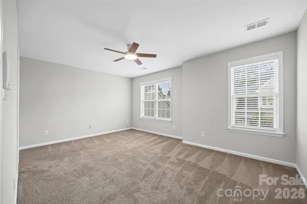 2113 Lennoxshire Square Court Charlotte NC 28210