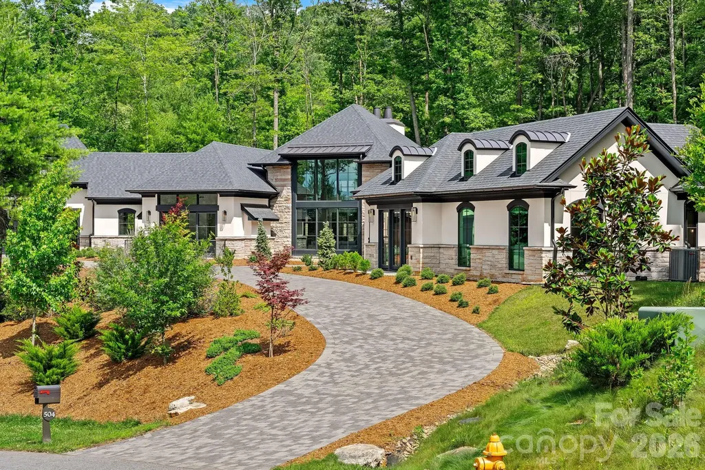 504 Hollow Trail Asheville NC 28803