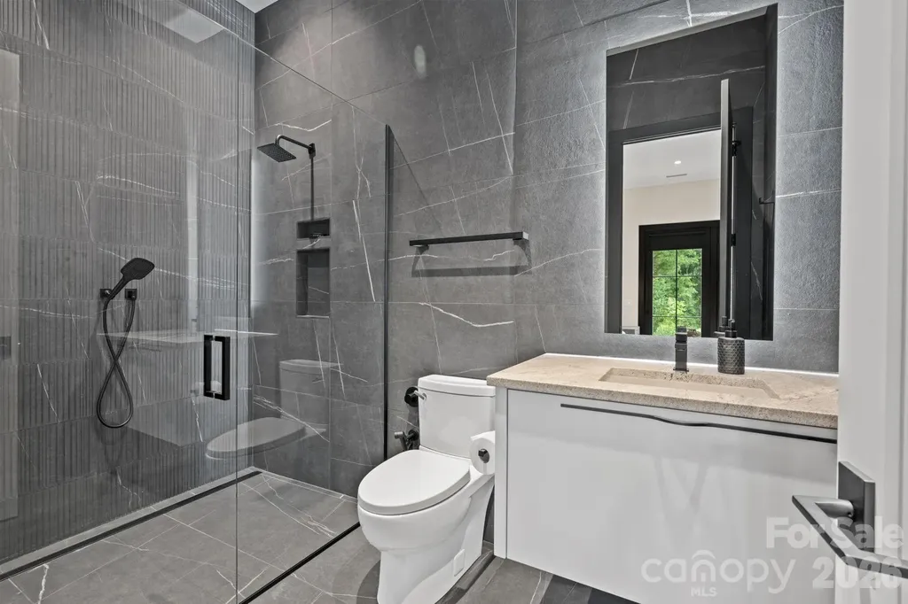 504 Hollow Trail Asheville NC 28803