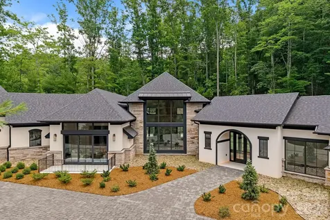 504 Hollow Trail Asheville NC 28803