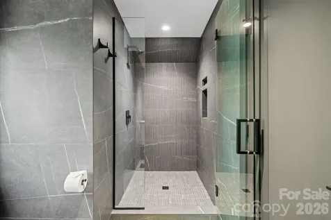 504 Hollow Trail Asheville NC 28803