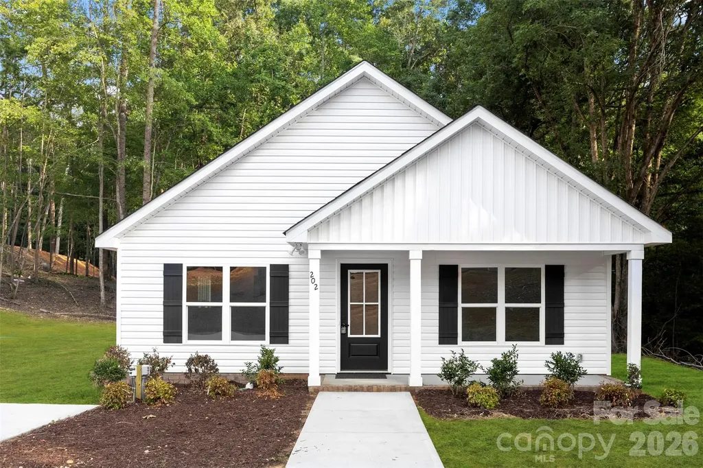 202 Knollwood Circle Albemarle NC 28001