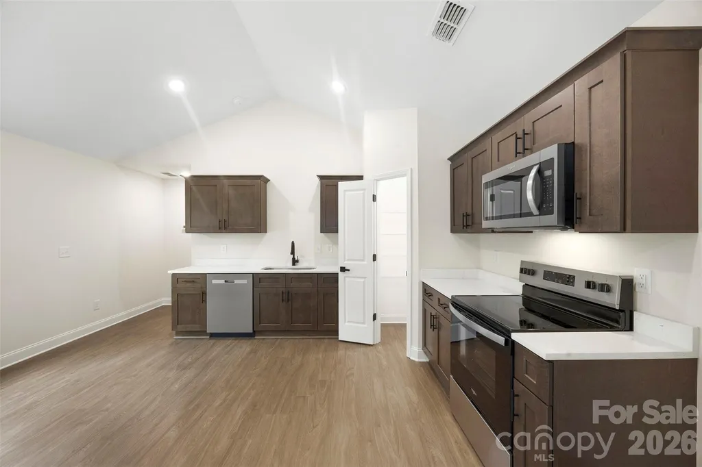 202 Knollwood Circle Albemarle NC 28001