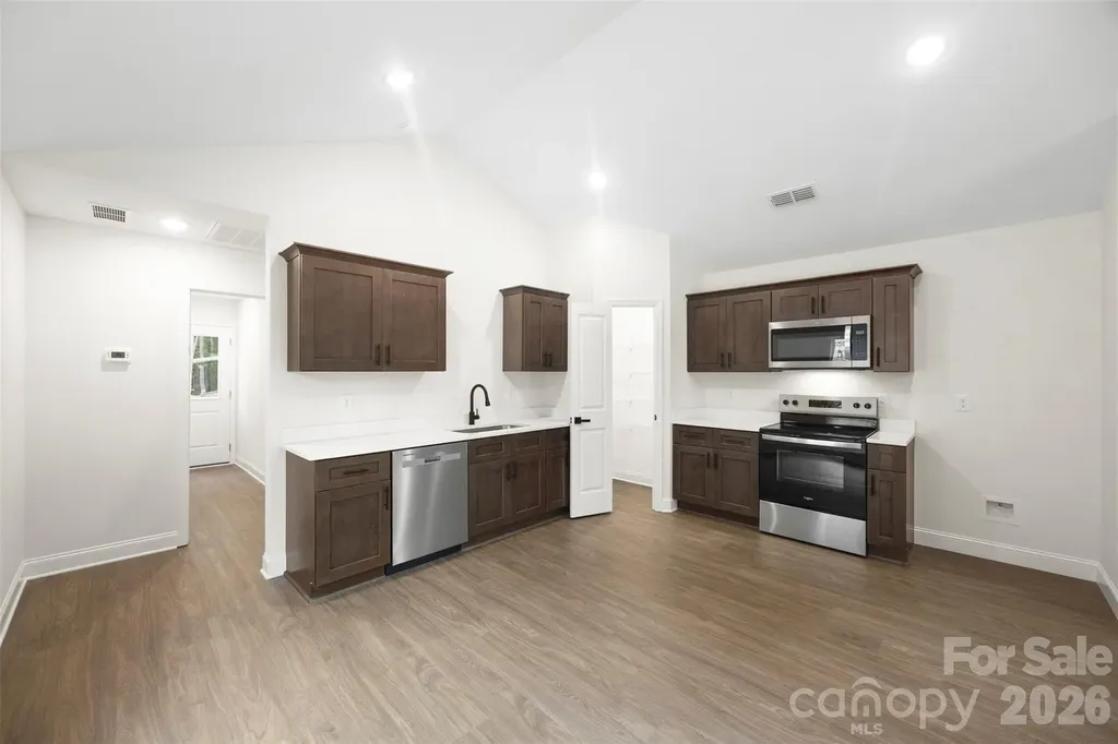 202 Knollwood Circle Albemarle NC 28001