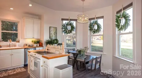 40 Bunker Court Mills River NC 28759