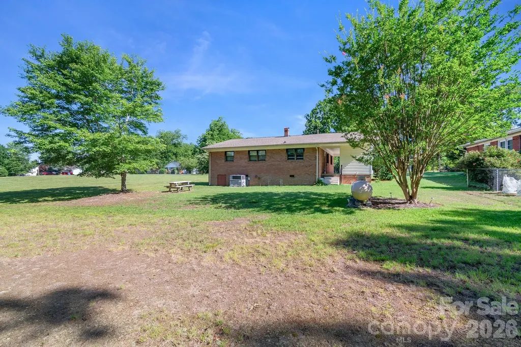 1340 E Cannon Avenue Albemarle NC 28001