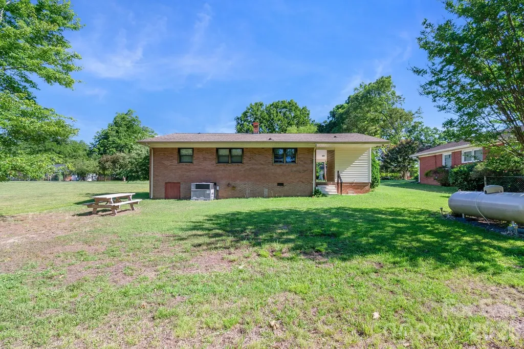 1340 E Cannon Avenue Albemarle NC 28001