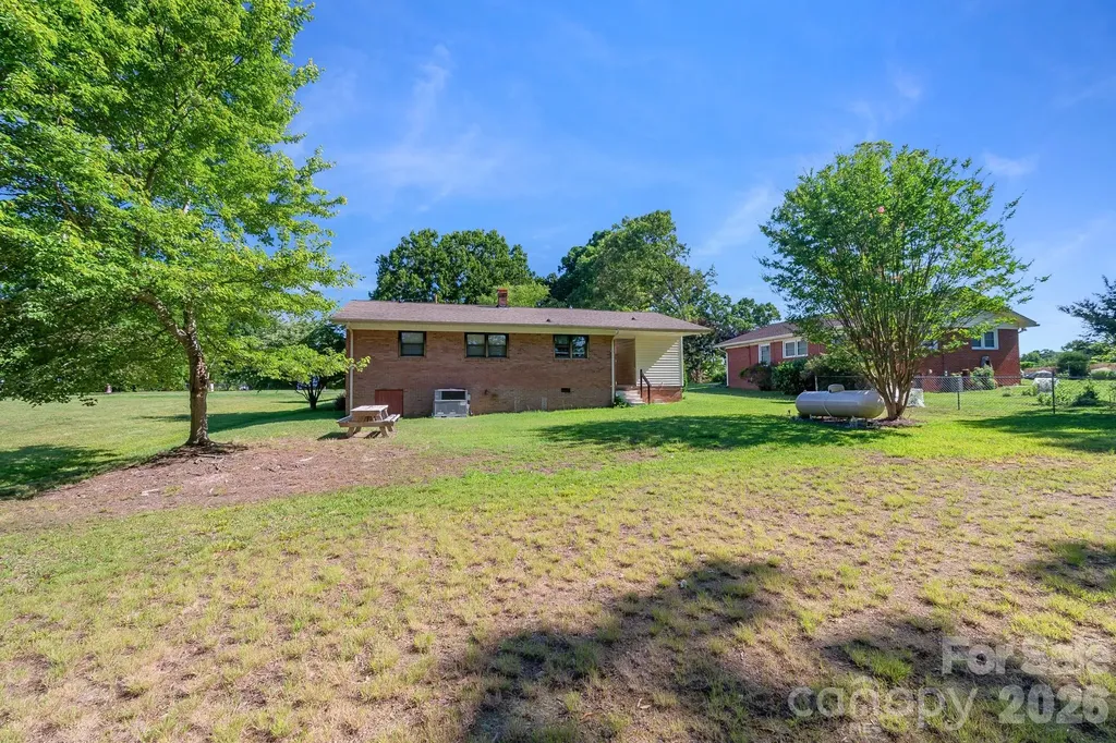 1340 E Cannon Avenue Albemarle NC 28001