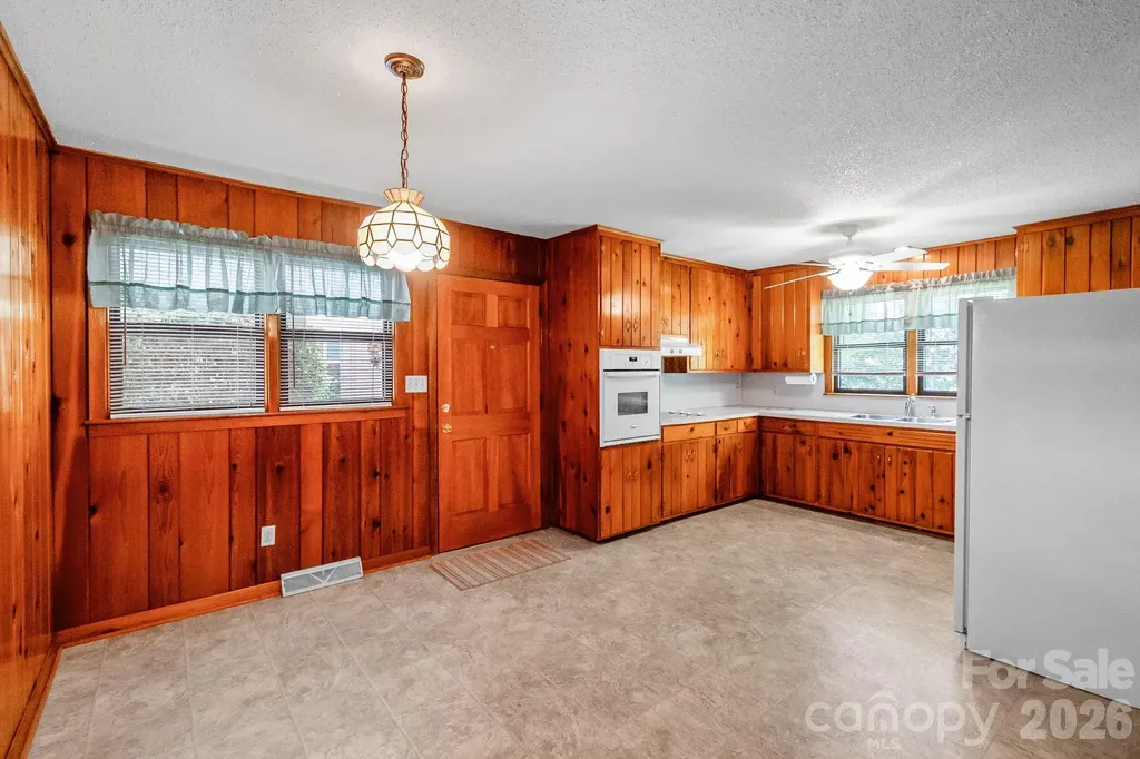 1340 E Cannon Avenue Albemarle NC 28001