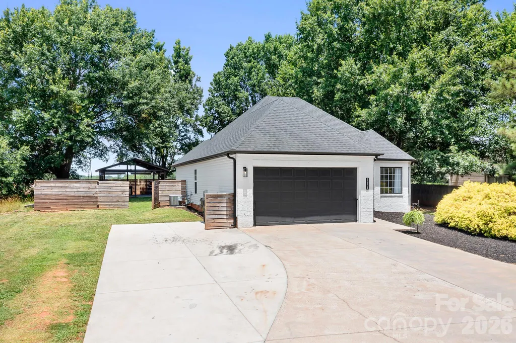 12601 Mayes Road Huntersville NC 28078