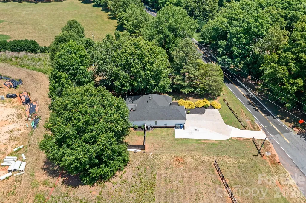12601 Mayes Road Huntersville NC 28078