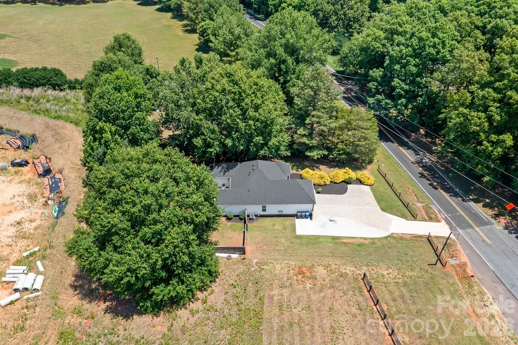 12601 Mayes Road Huntersville NC 28078
