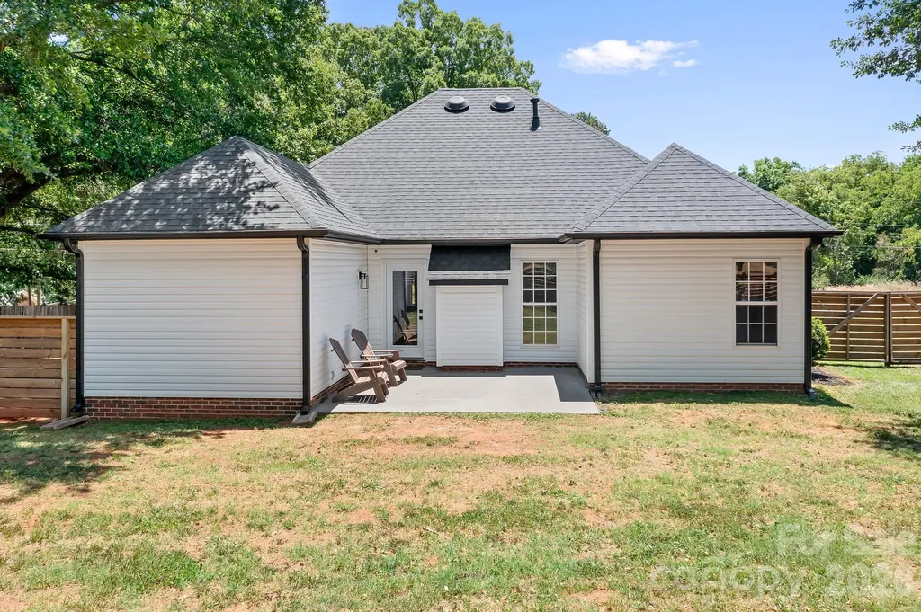 12601 Mayes Road Huntersville NC 28078