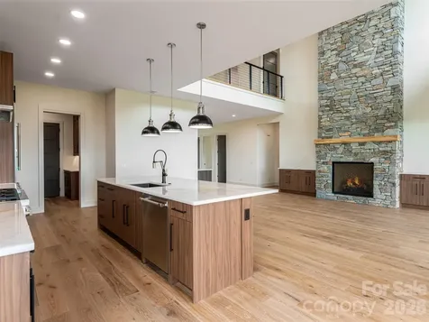 24 S Watchman Drive Hendersonville NC 28791