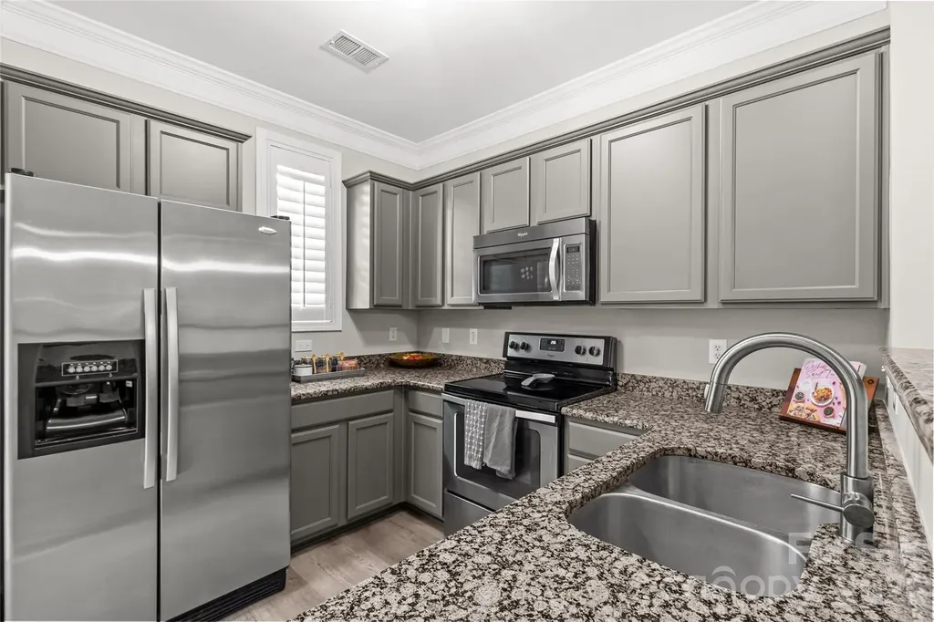 8935 Socata Way Charlotte NC 28269