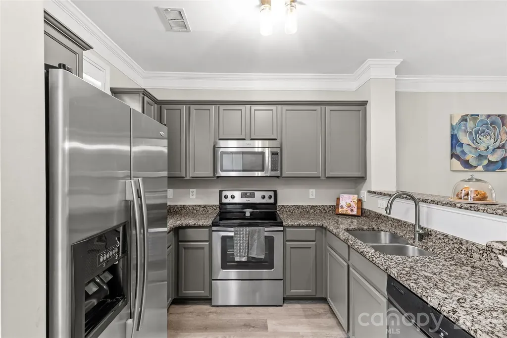 8935 Socata Way Charlotte NC 28269
