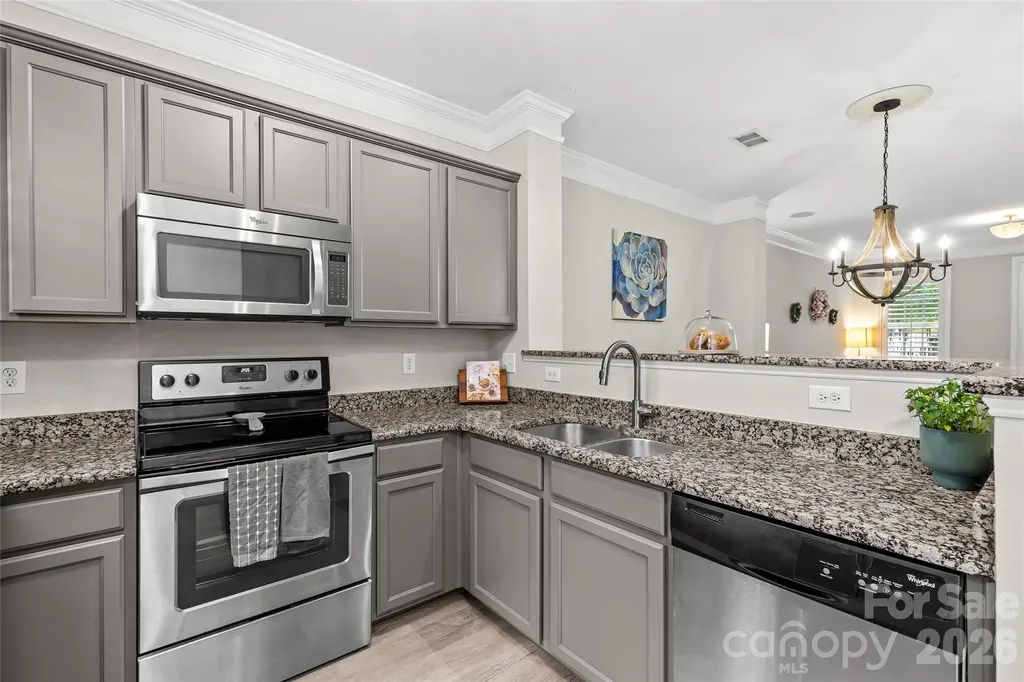 8935 Socata Way Charlotte NC 28269