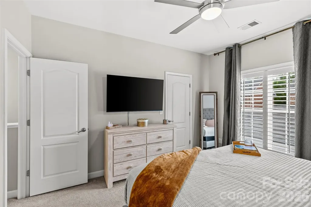 8935 Socata Way Charlotte NC 28269