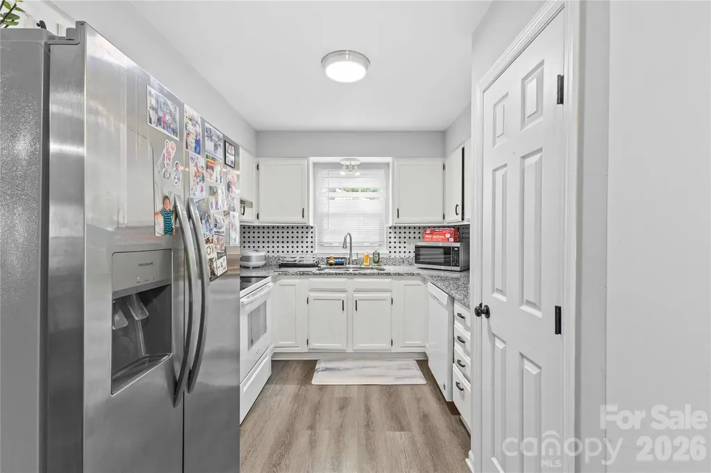 7130 Bluff Wood Cove Charlotte NC 28212