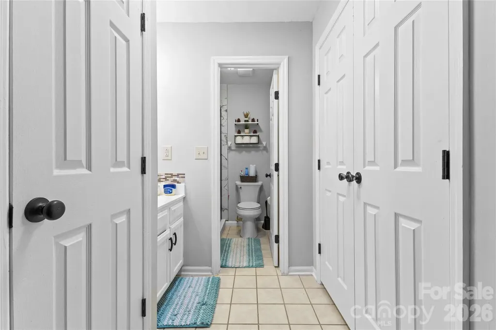 7130 Bluff Wood Cove Charlotte NC 28212