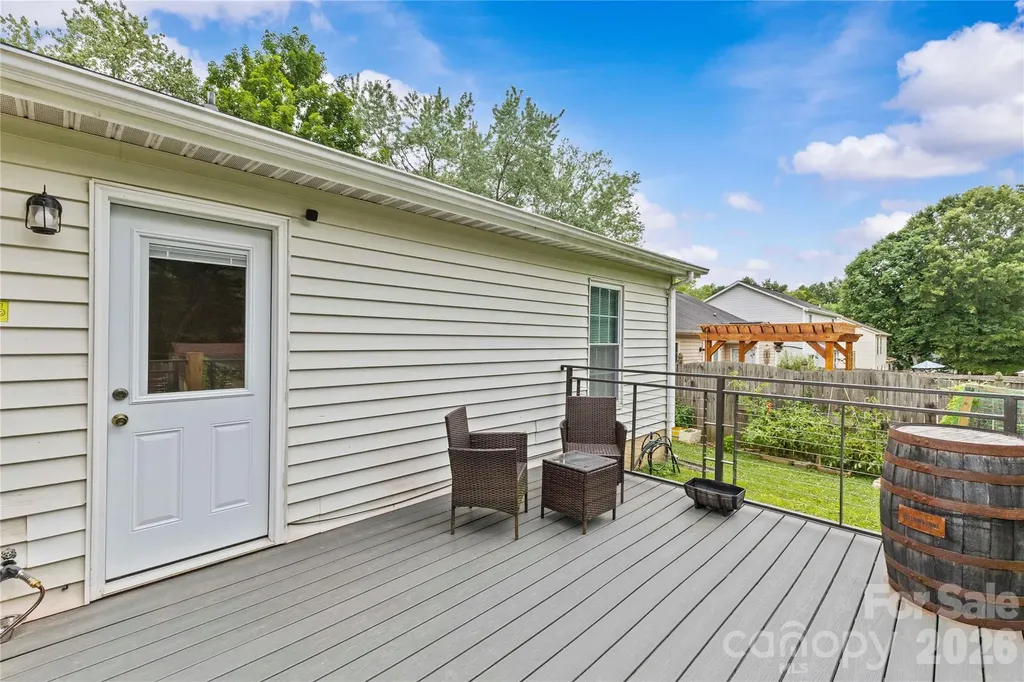 7130 Bluff Wood Cove Charlotte NC 28212