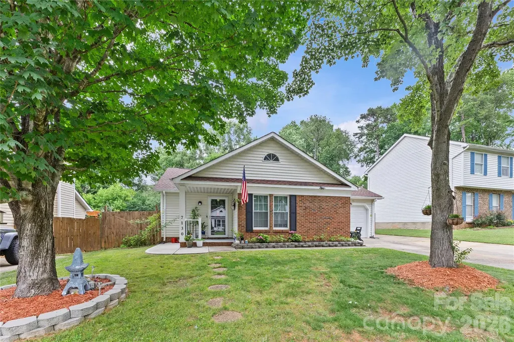 7130 Bluff Wood Cove Charlotte NC 28212