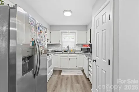 7130 Bluff Wood Cove Charlotte NC 28212