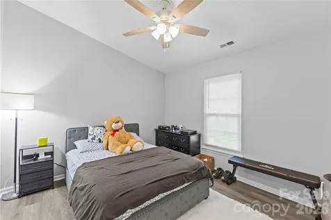 7130 Bluff Wood Cove Charlotte NC 28212