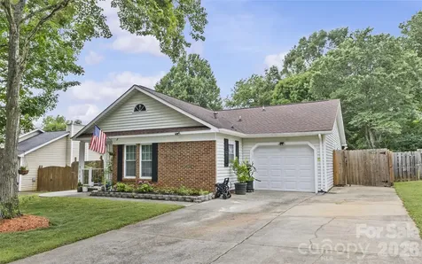 7130 Bluff Wood Cove Charlotte NC 28212