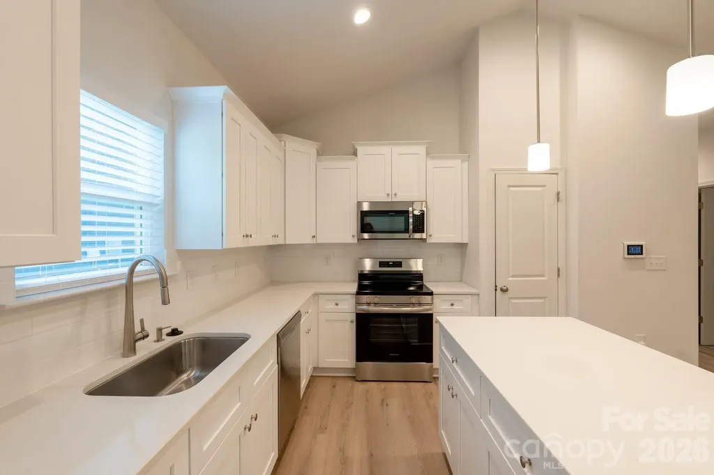 1149 Thayer Glen Court Charlotte NC 28213